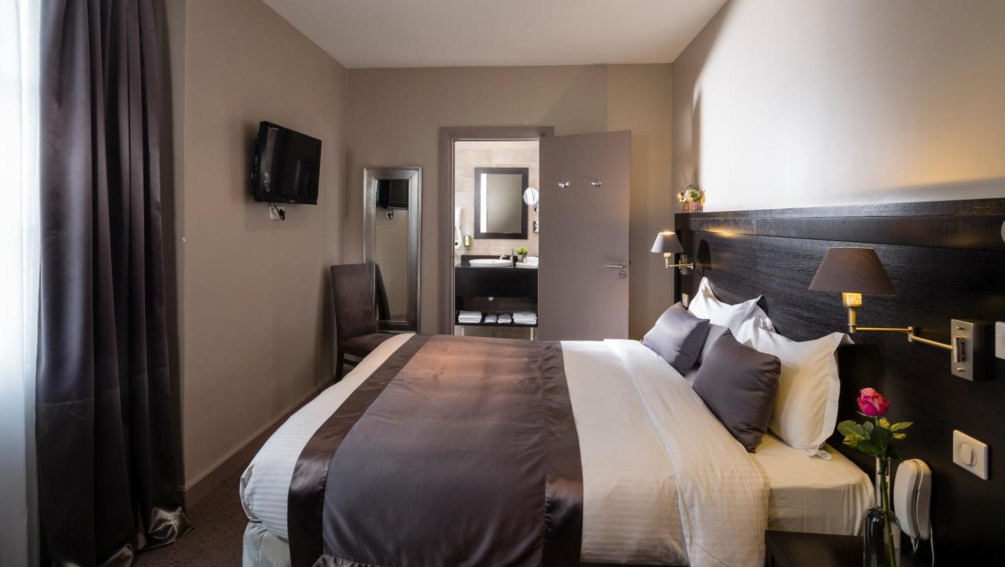 Hotel La Place 3*