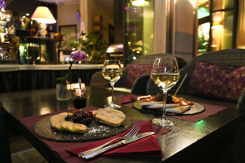La Place Hotel 3*